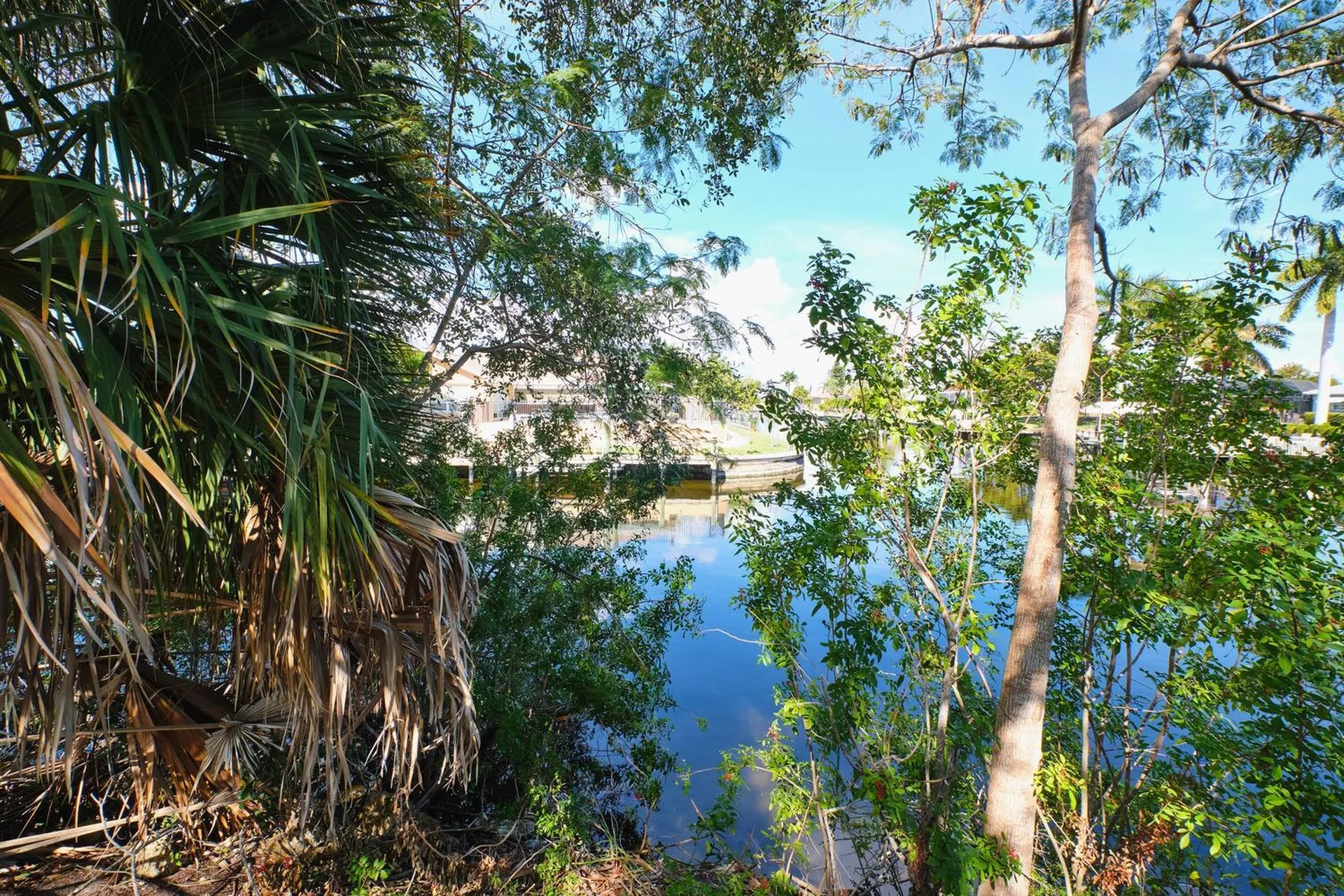 201 SW 40th Street Cape Coral FL 33914