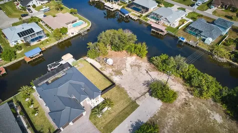 201 SW 40th Street Cape Coral FL 33914