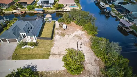 201 SW 40th Street Cape Coral FL 33914