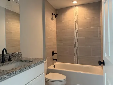 3 Guava Place Drive Ocklawaha FL 32179