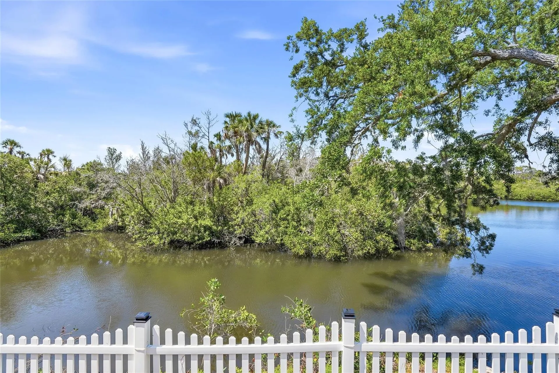5153 Bay Boulevard Port Richey FL 34668
