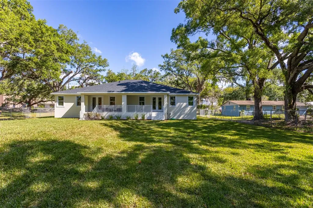 11421 & 11423 Weldon Street Seffner FL 33584