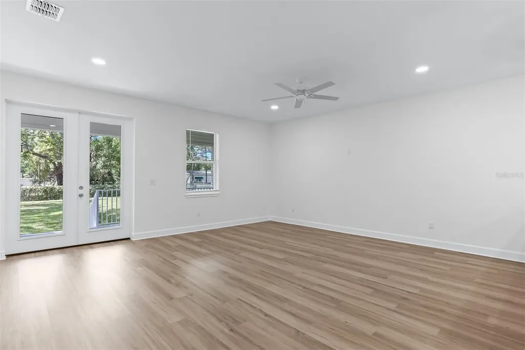 11421 & 11423 Weldon Street Seffner FL 33584