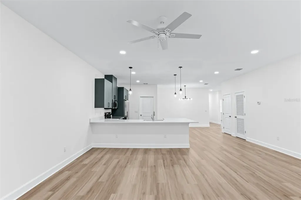11421 & 11423 Weldon Street Seffner FL 33584