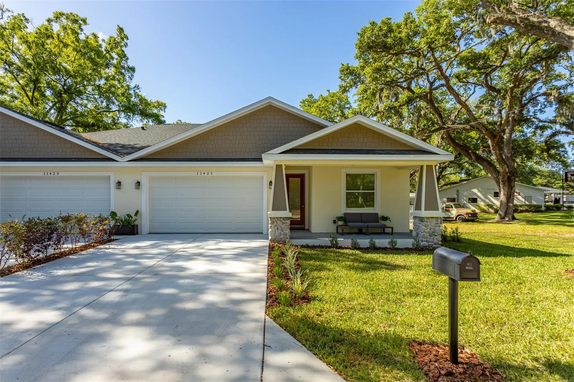 11421 & 11423 Weldon Street Seffner FL 33584