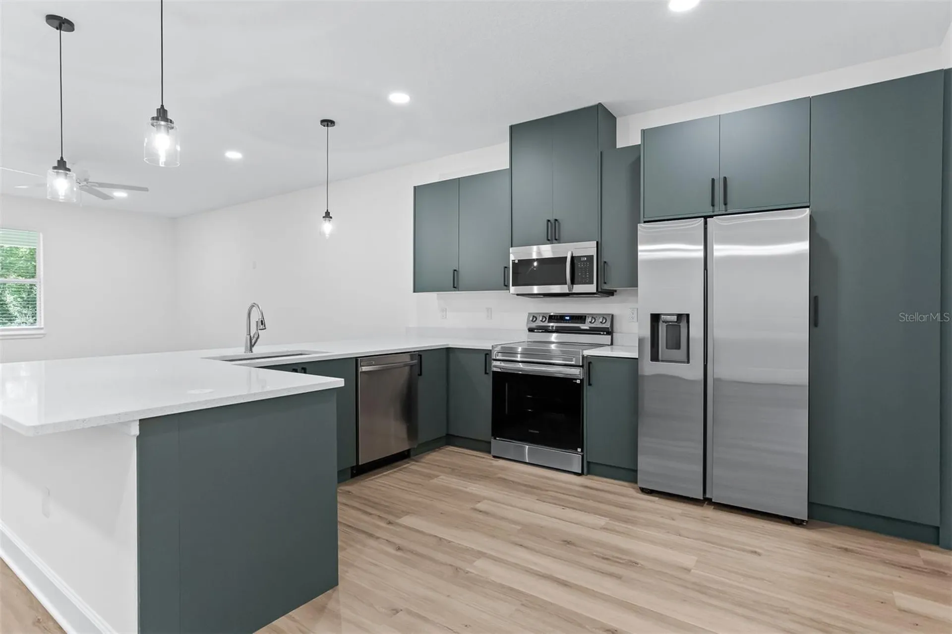 11421 & 11423 Weldon Street Seffner FL 33584