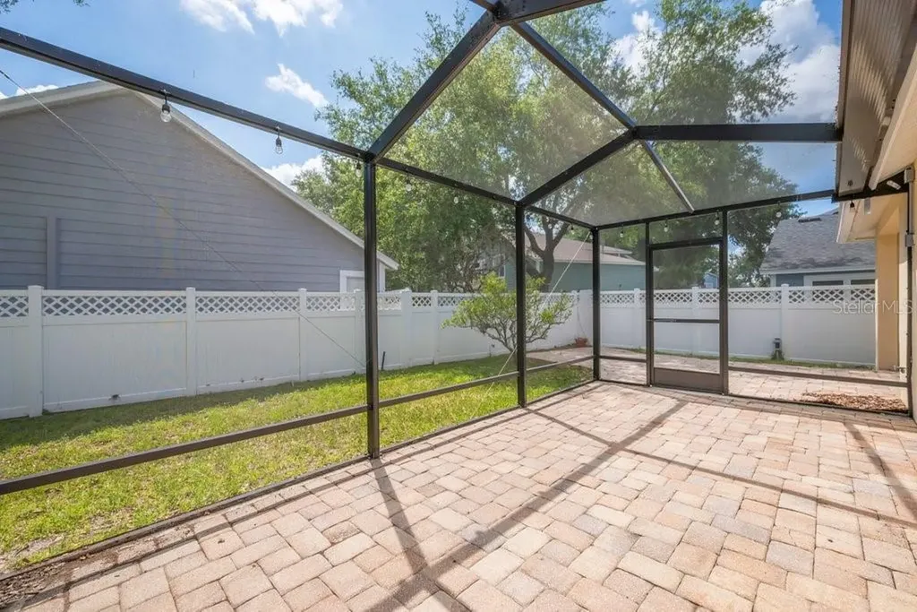 17610 Esprit Drive Tampa FL 33647