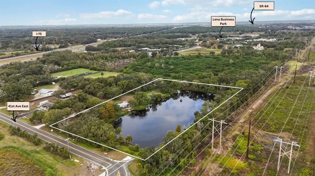 8011 41st Avenue E Bradenton FL 34211