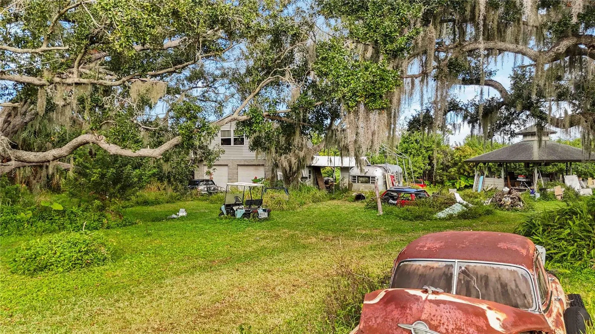 8011 41st Avenue E Bradenton FL 34211