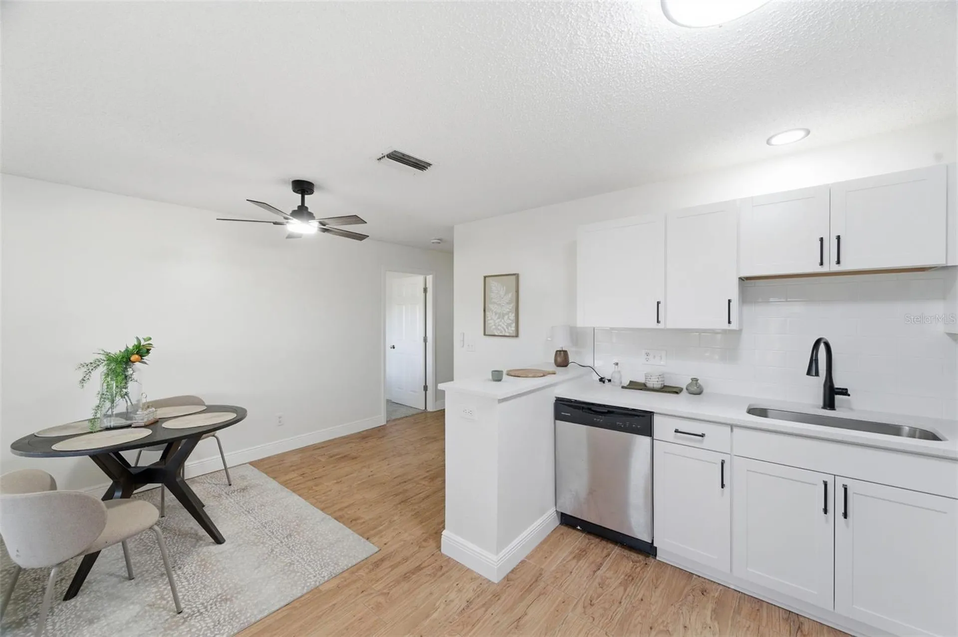 628 Cape Cod Circle Valrico FL 33594