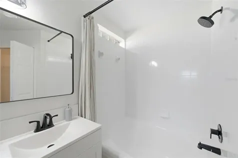 628 Cape Cod Circle Valrico FL 33594
