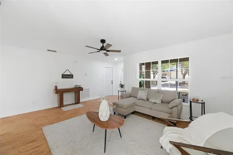 628 Cape Cod Circle Valrico FL 33594