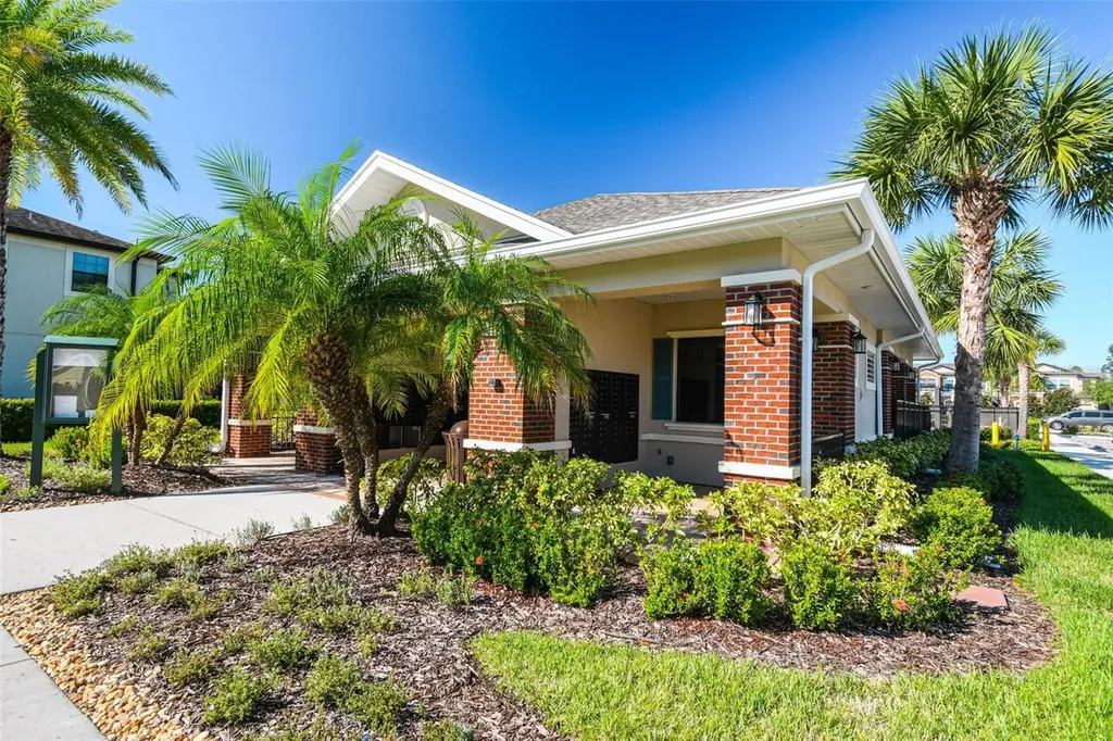 11618 Crowned Sparrow Lane Tampa FL 33626