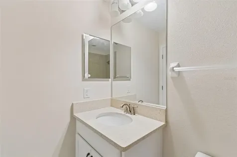 11618 Crowned Sparrow Lane Tampa FL 33626
