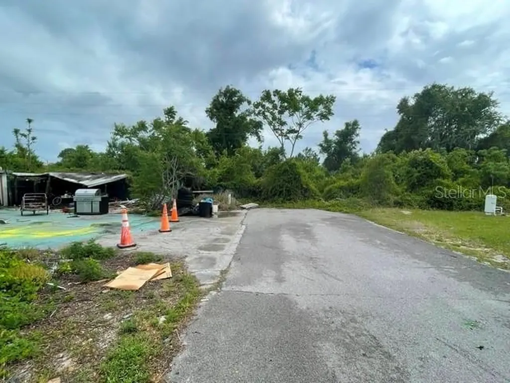 12024 Lakeview Drive Leesburg FL 34788