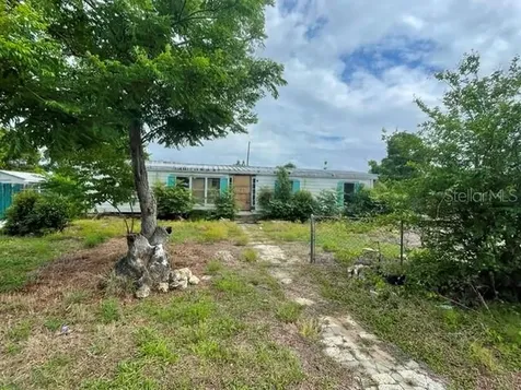 12024 Lakeview Drive Leesburg FL 34788