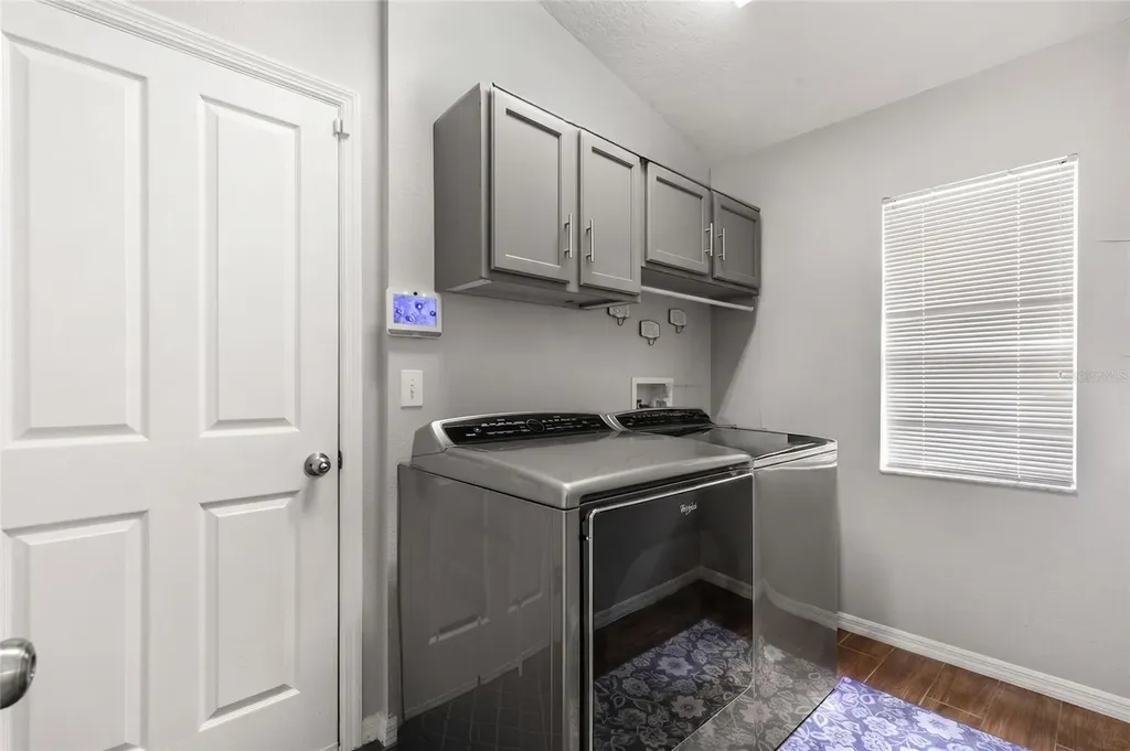 1807 Leybourne Loop Wesley Chapel FL 33543