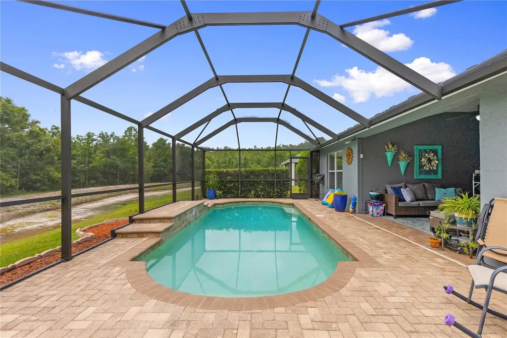 1807 Leybourne Loop Wesley Chapel FL 33543