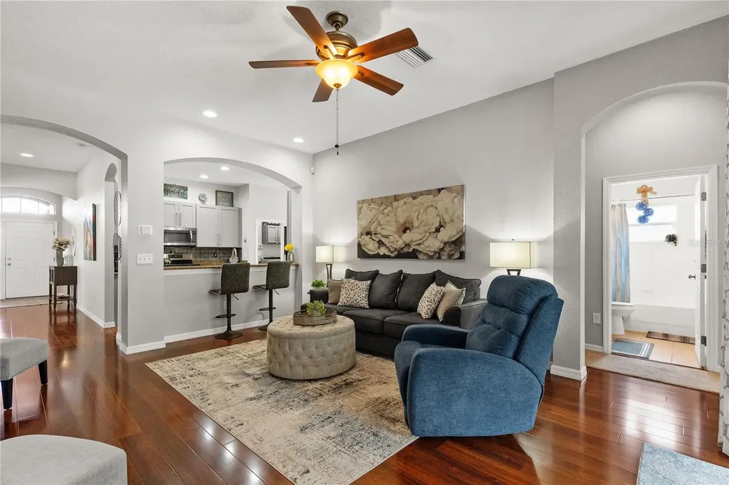 1807 Leybourne Loop Wesley Chapel FL 33543