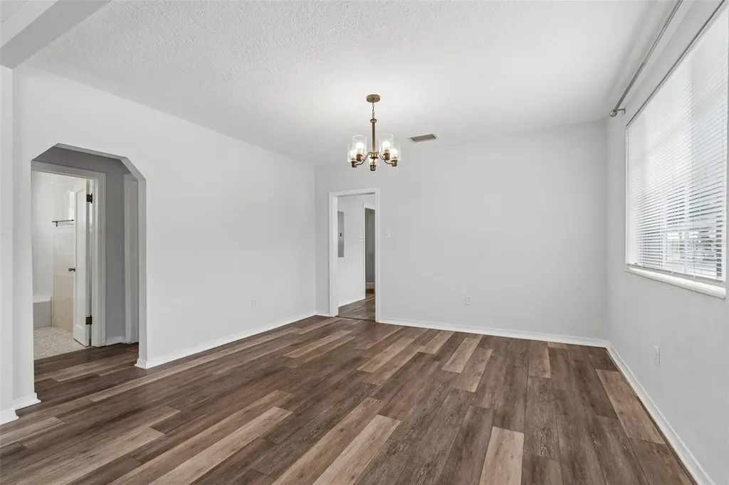 3219 N 12th Street Tampa FL 33605
