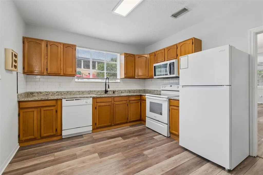 3219 N 12th Street Tampa FL 33605