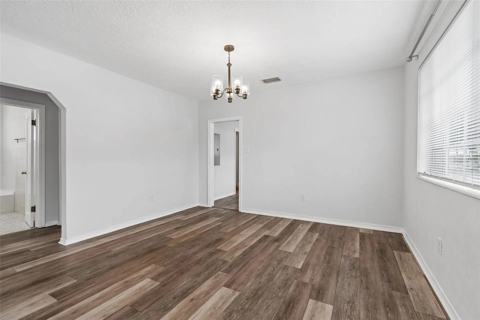 3219 N 12th Street Tampa FL 33605