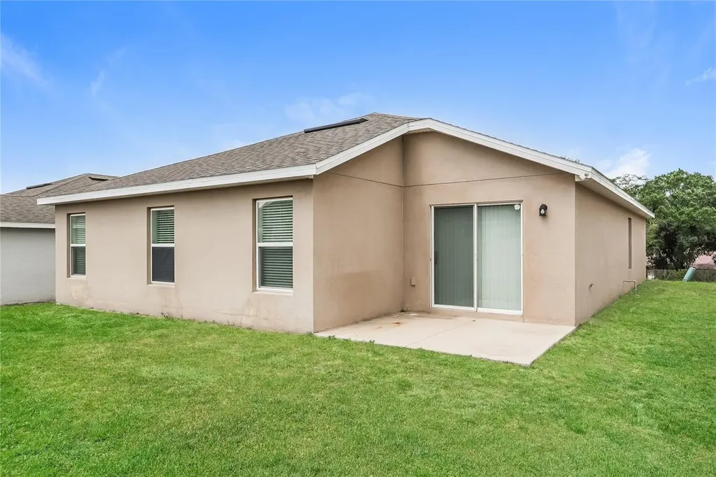 1473 Lucerne Loop Road NE Winter Haven FL 33881