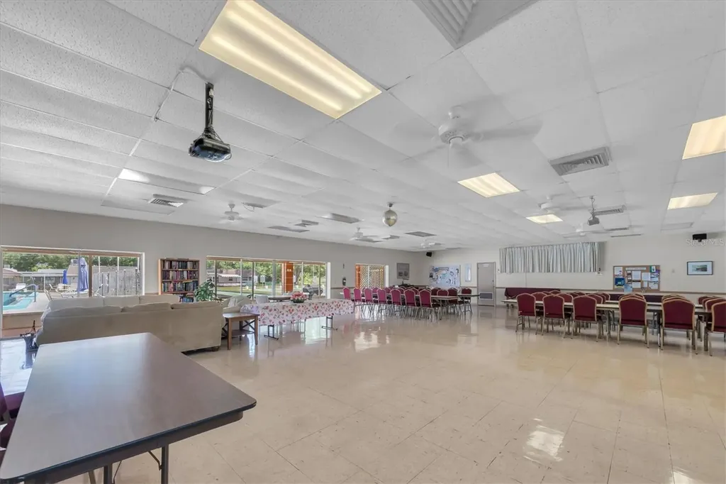 6915 Versailles N Pinellas Park FL 33781