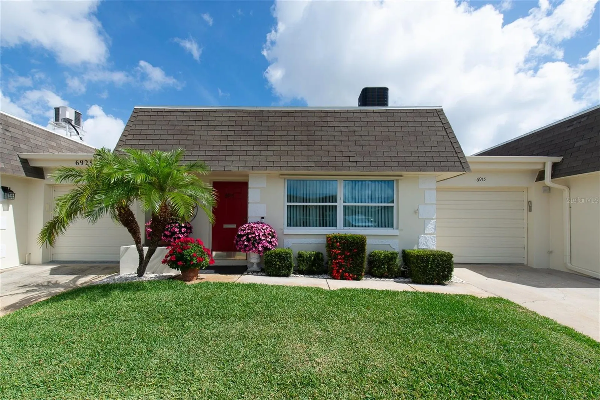6915 Versailles N Pinellas Park FL 33781