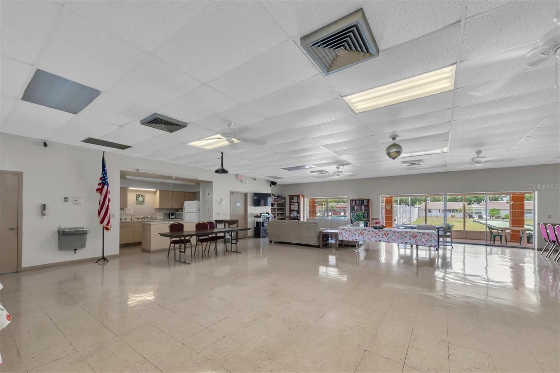 6915 Versailles N Pinellas Park FL 33781