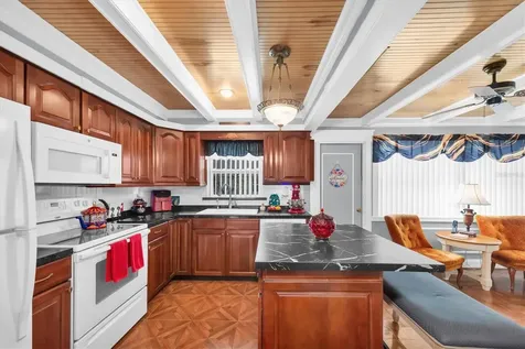 6915 Versailles N Pinellas Park FL 33781