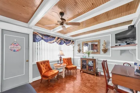 6915 Versailles N Pinellas Park FL 33781