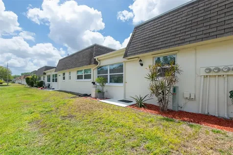 6915 Versailles N Pinellas Park FL 33781