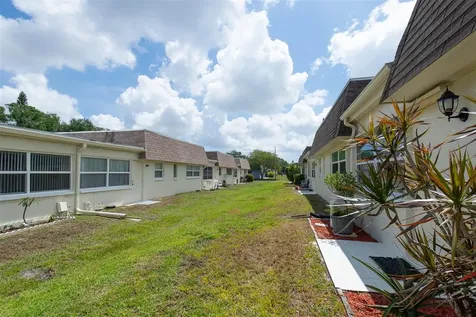 6915 Versailles N Pinellas Park FL 33781