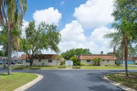 6915 Versailles N Pinellas Park FL 33781