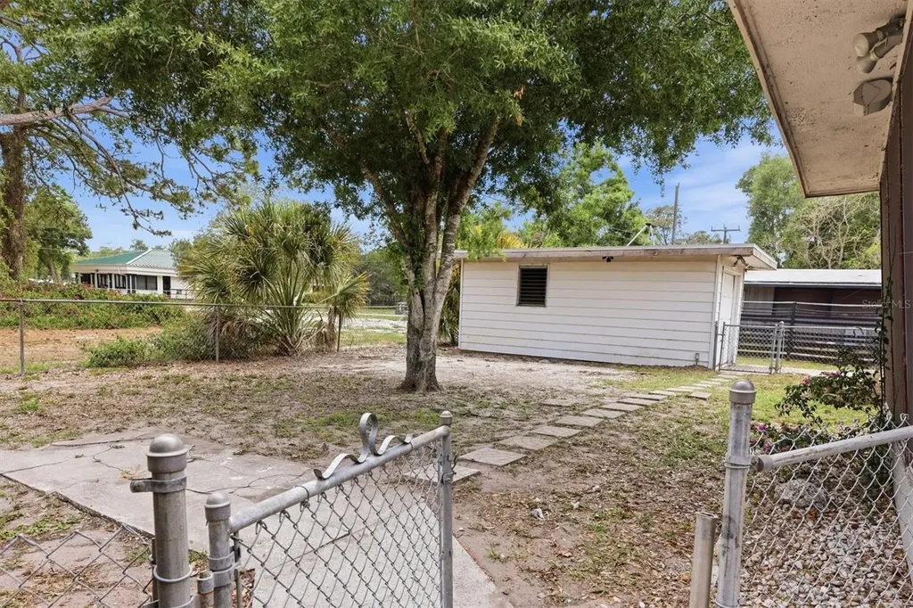 3316 Jolson Drive Sarasota FL 34237