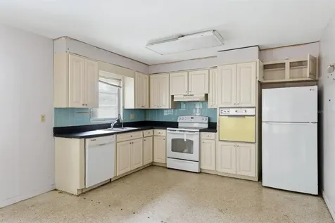 3316 Jolson Drive Sarasota FL 34237