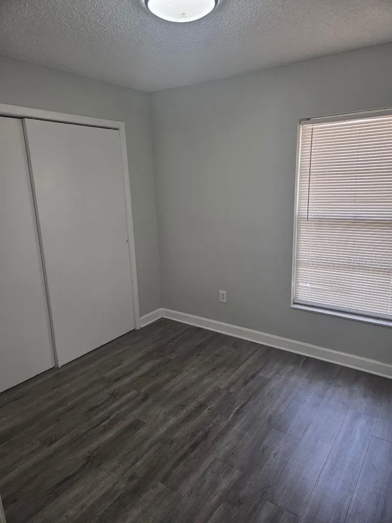 2322 W Saint John Street Tampa FL 33607