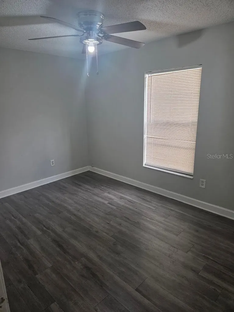 2322 W Saint John Street Tampa FL 33607