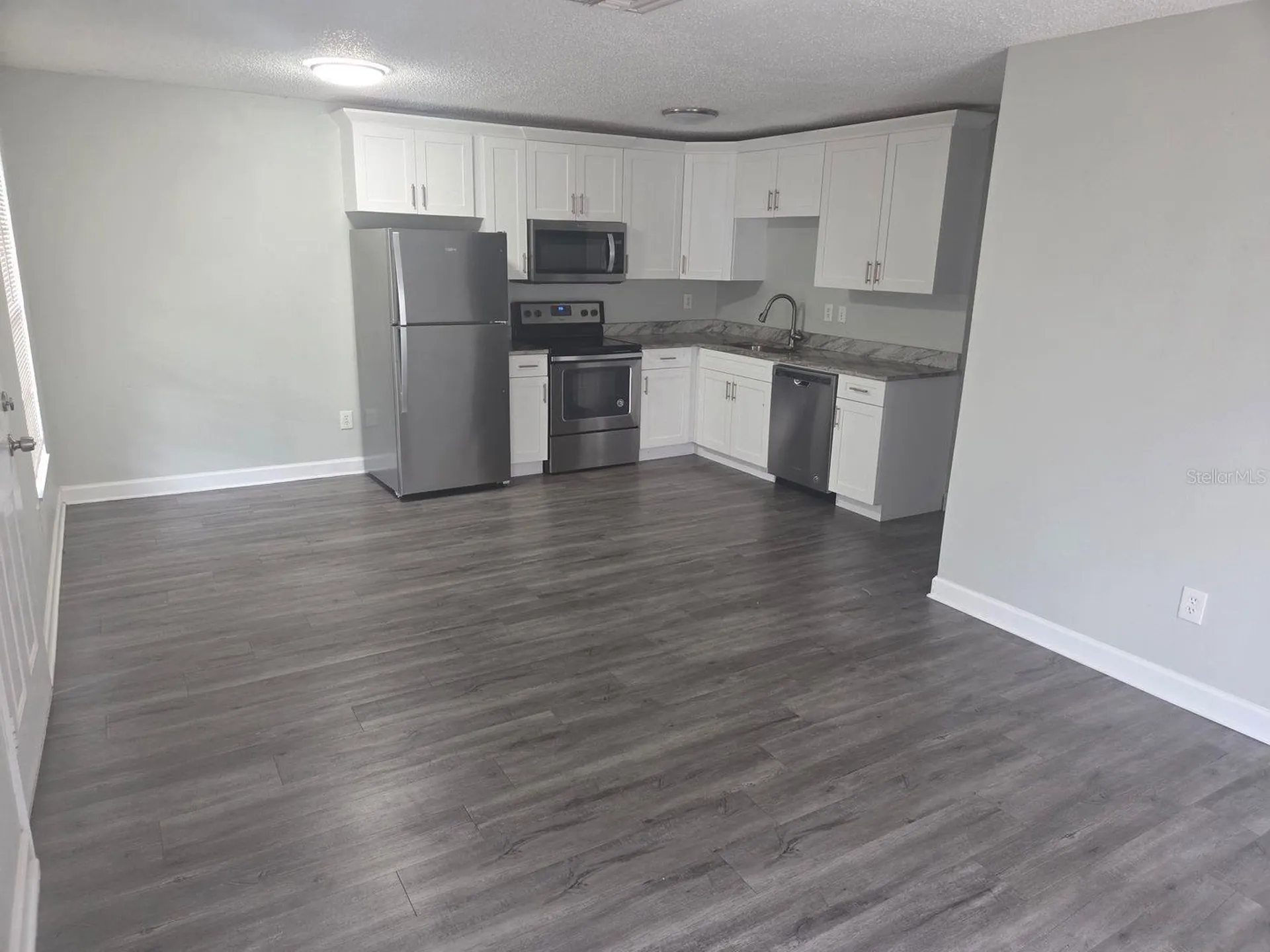 2322 W Saint John Street Tampa FL 33607