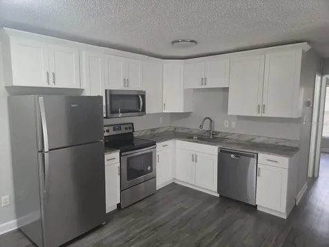 2322 W Saint John Street Tampa FL 33607