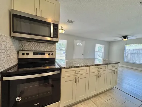 3212 E Emma Street Tampa FL 33610