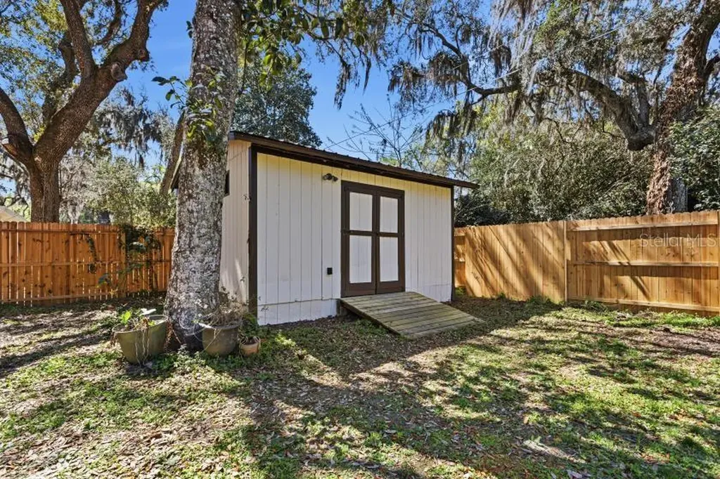 220 SE 71st Street Gainesville FL 32641