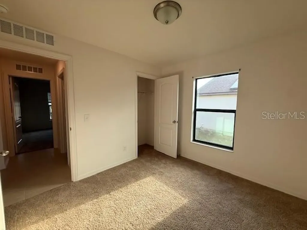 1884 Amber Sweet Circle Dundee FL 33838