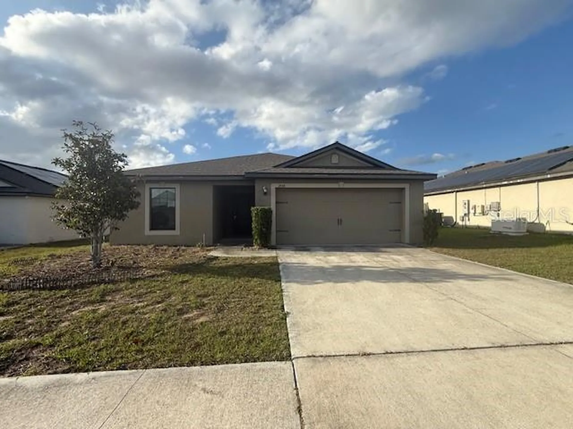 1884 Amber Sweet Circle Dundee FL 33838