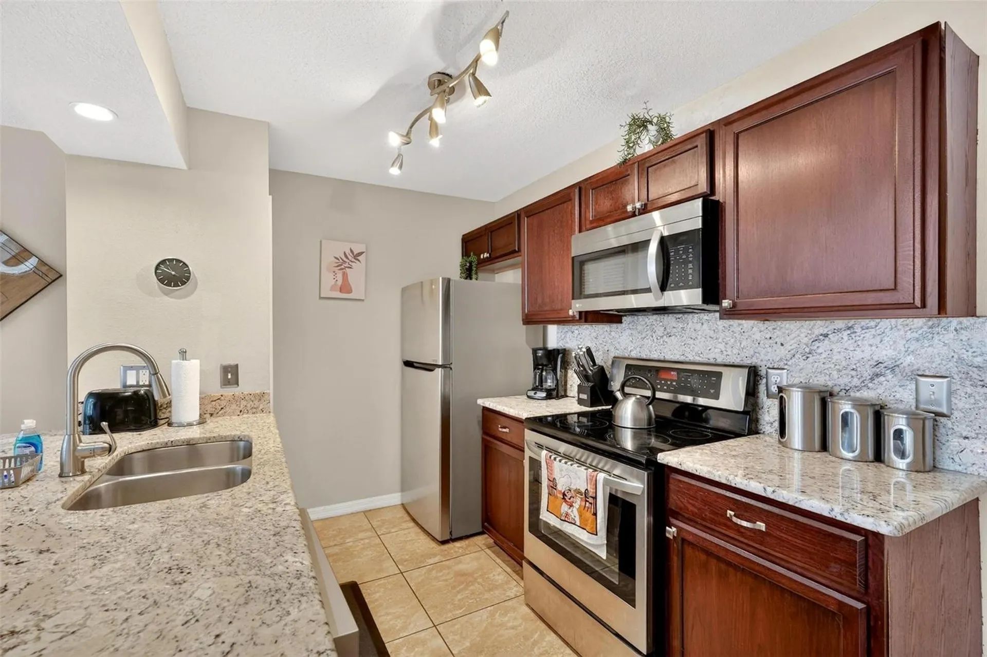 8718 Rain Forest Place Kissimmee FL 34747