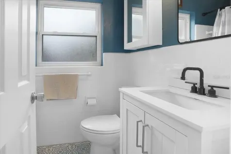 1032 NE 19th Place Gainesville FL 32609