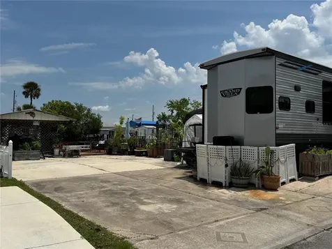 1311 Pine Island Drive N St Cloud FL 34771