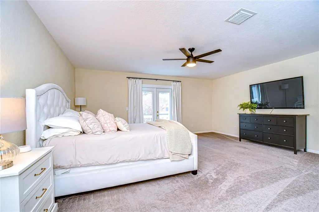 208 Elm View Court Brandon FL 33511