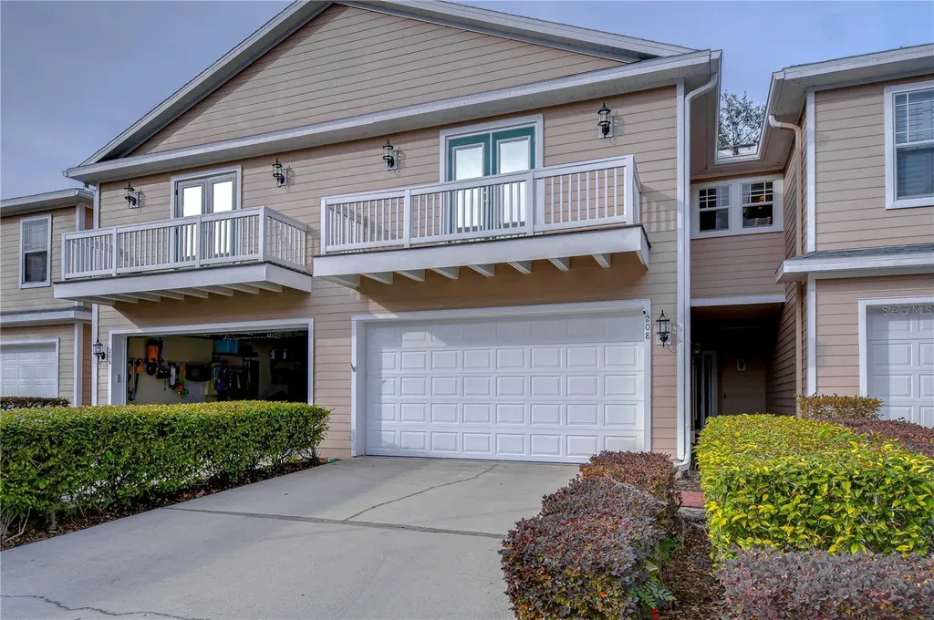 208 Elm View Court Brandon FL 33511